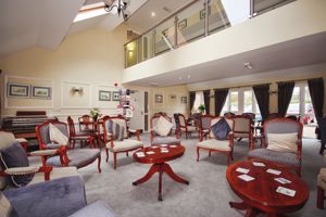 COMMUNAL LOUNGE- click for photo gallery